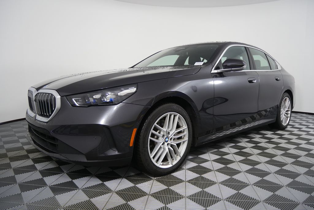 2025 BMW 5 Series 530i 8