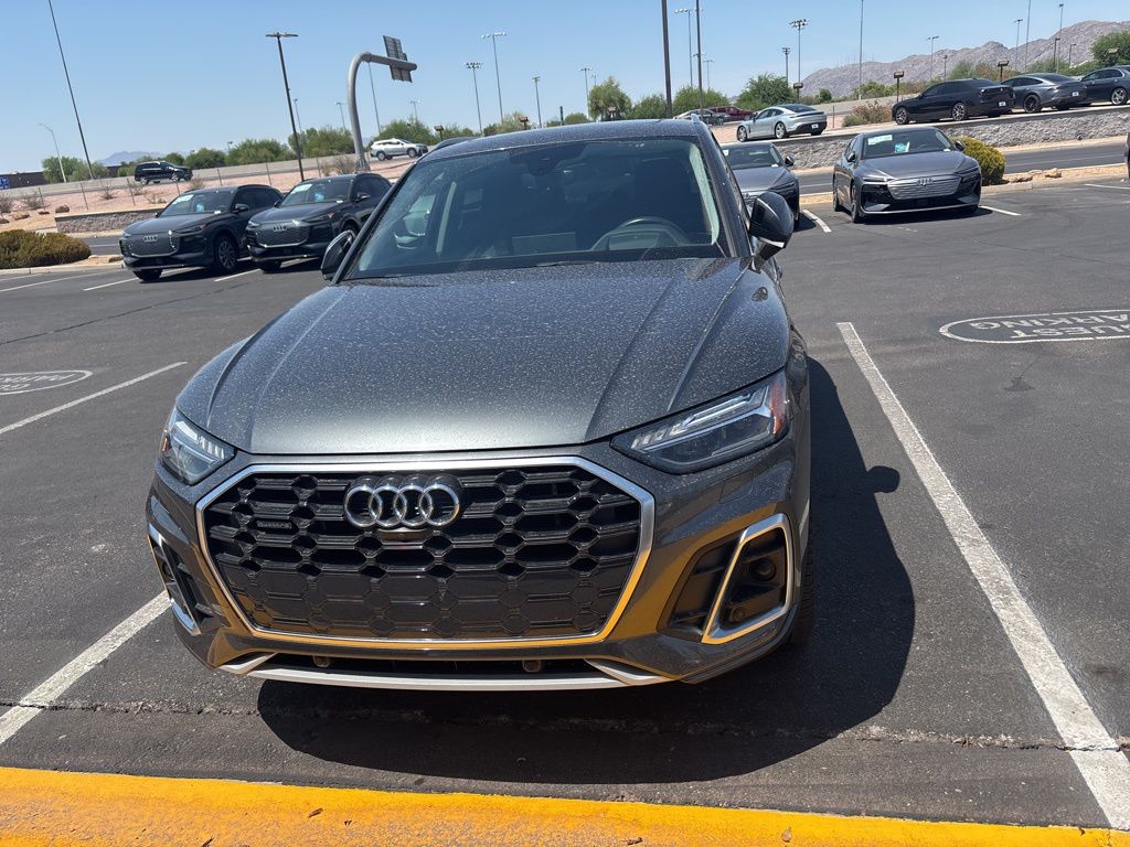 Thumbnail: 2022 Audi Q5 - 2