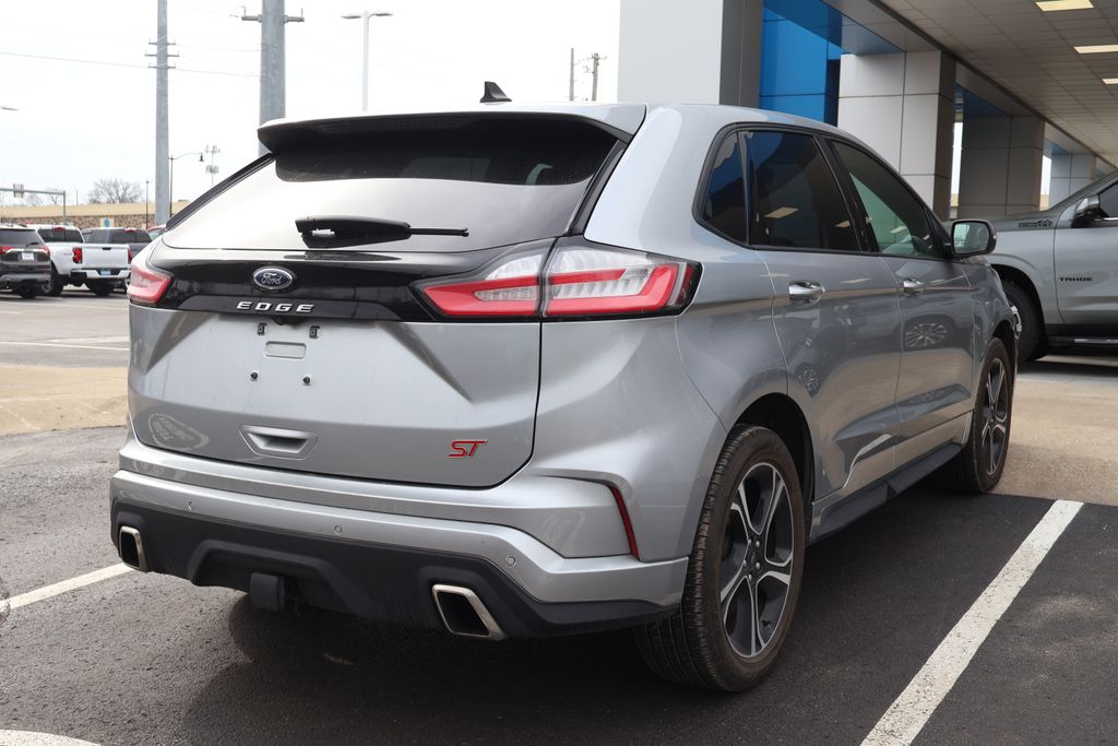 Thumbnail: 2023 Ford Edge - 8