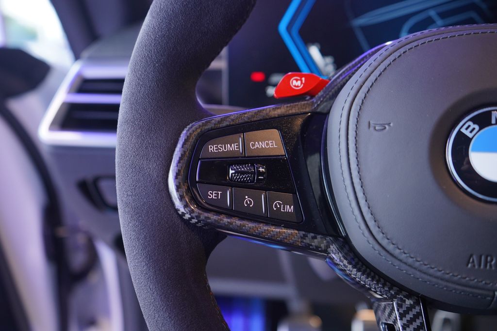 Thumbnail: 2025 BMW M2 - 21