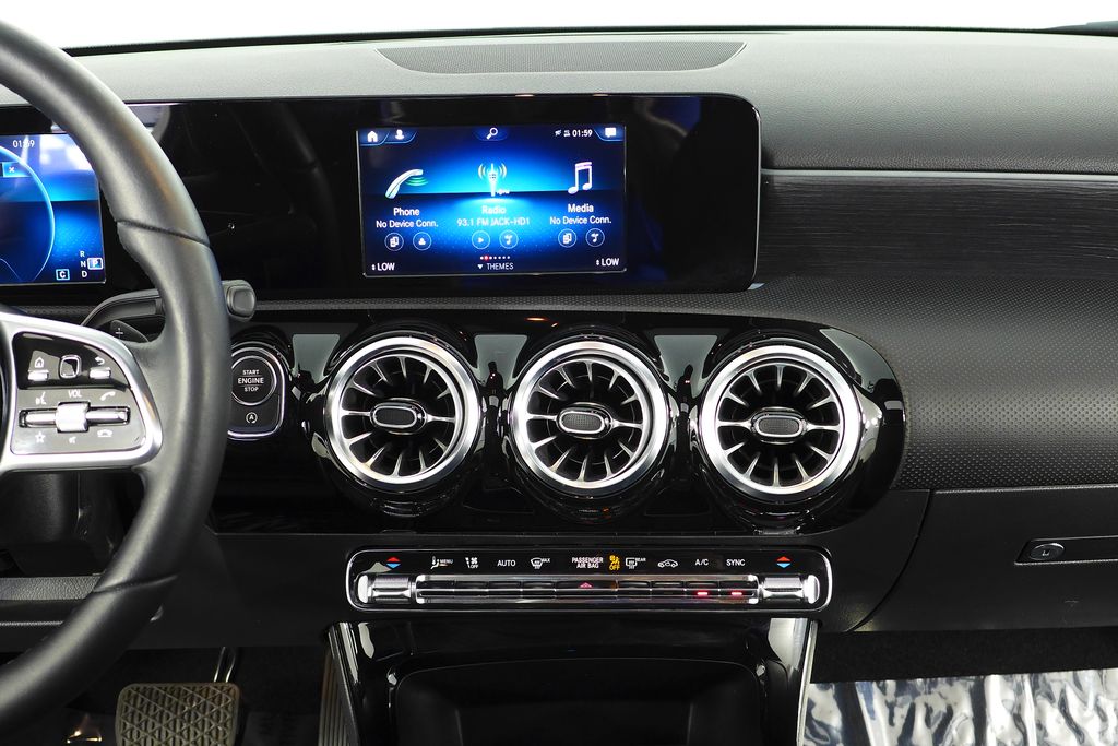 Thumbnail: 2022 Mercedes-Benz A-Class - 26