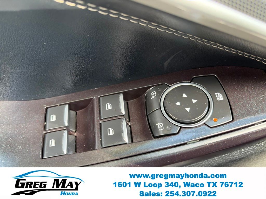 2020 Ford Explorer XLT Black at Greg May Honda