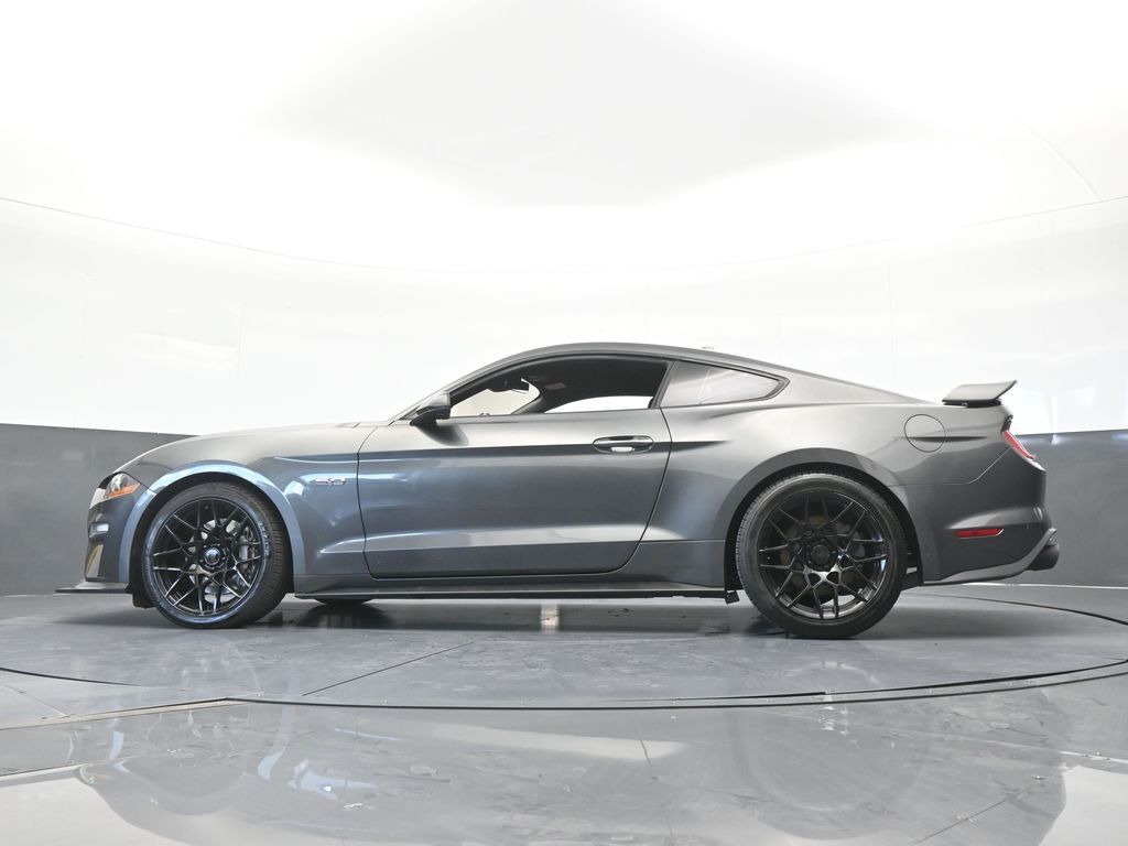 Used 2020 Magnetic Ford GT Premium image 45