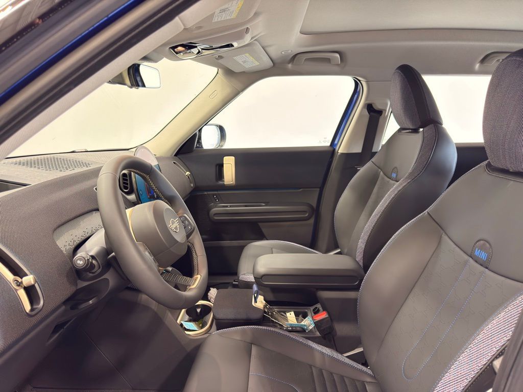 Thumbnail: 2025 MINI Cooper Countryman - 12