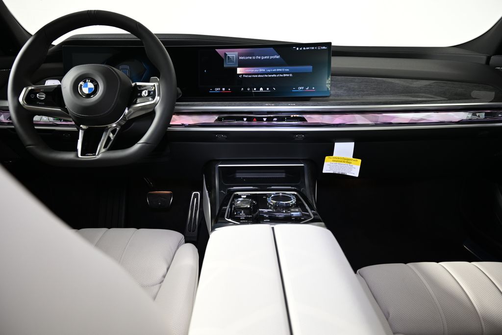 2025 BMW 7 Series 760i xDrive 16