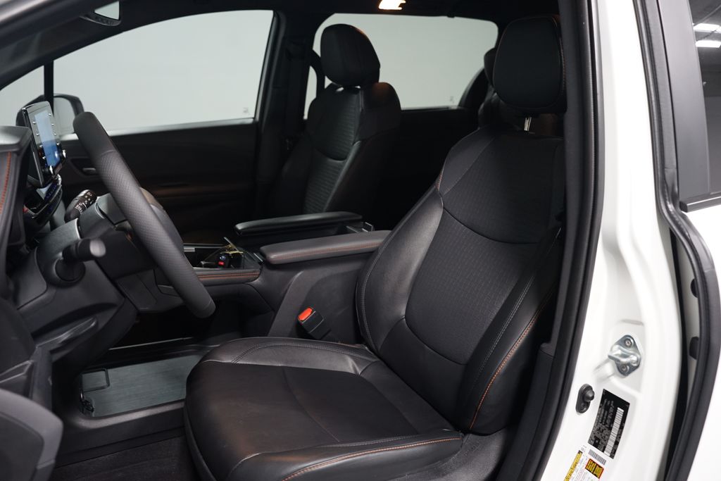 Thumbnail: 2024 Toyota Sienna - 6