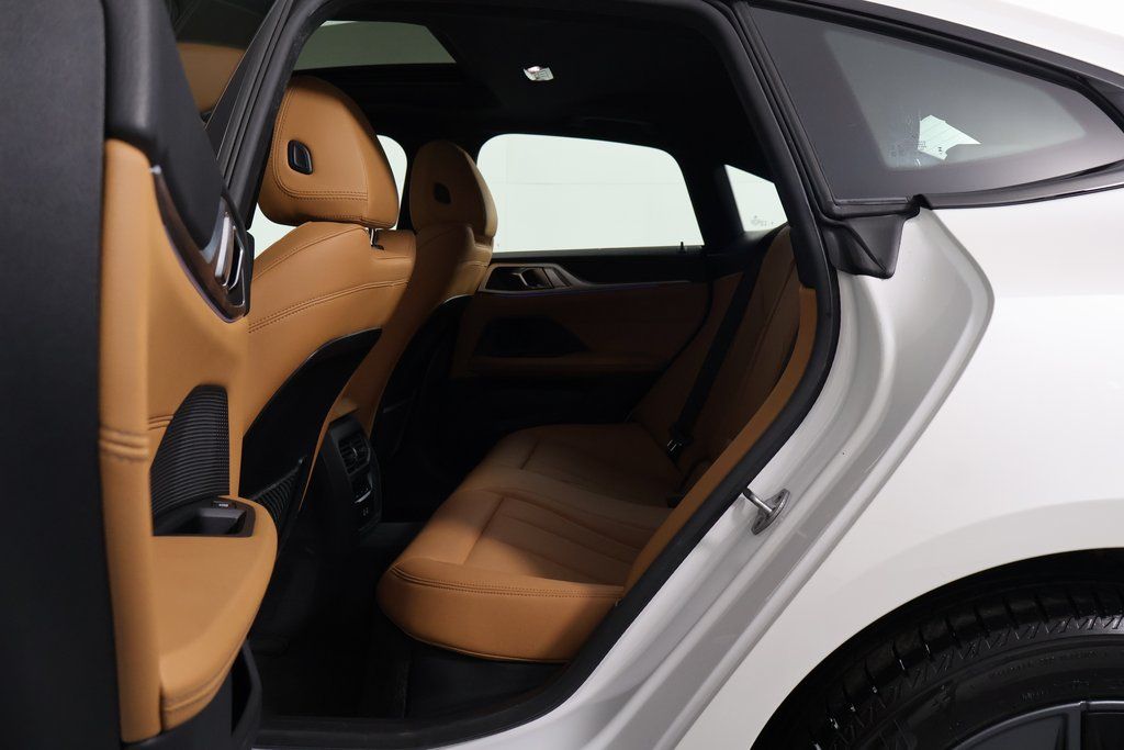 Thumbnail: 2023 BMW i4 - 11