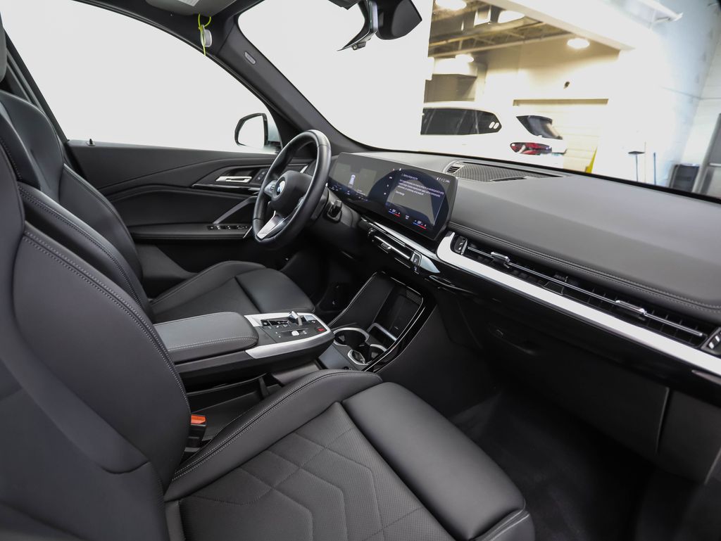 Thumbnail: 2023 BMW X1 - 30