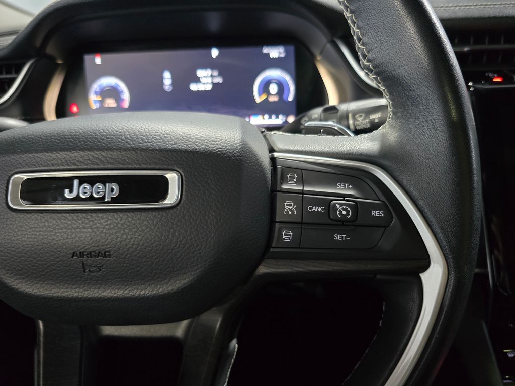 Thumbnail: 2022 Jeep Grand Cherokee L - 17