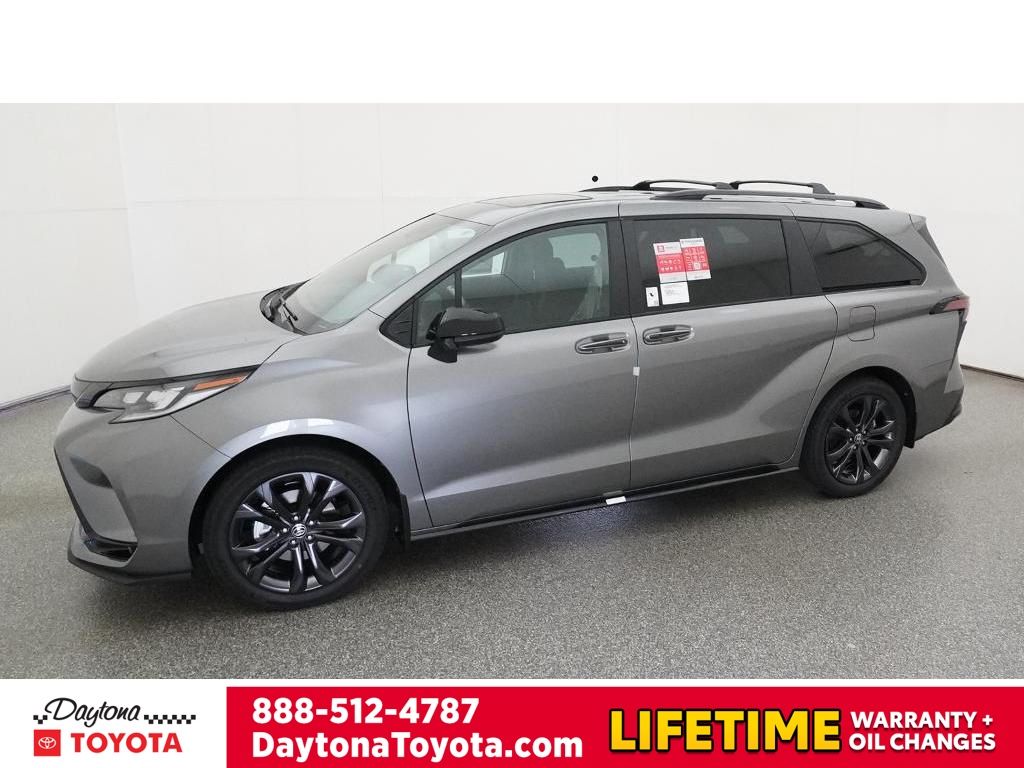 New 2026 Toyota Sienna Van