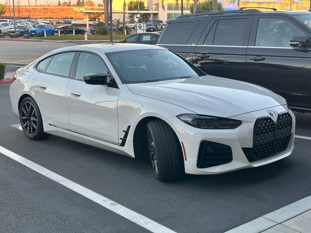 Thumbnail: 2023 BMW 4 Series - 4