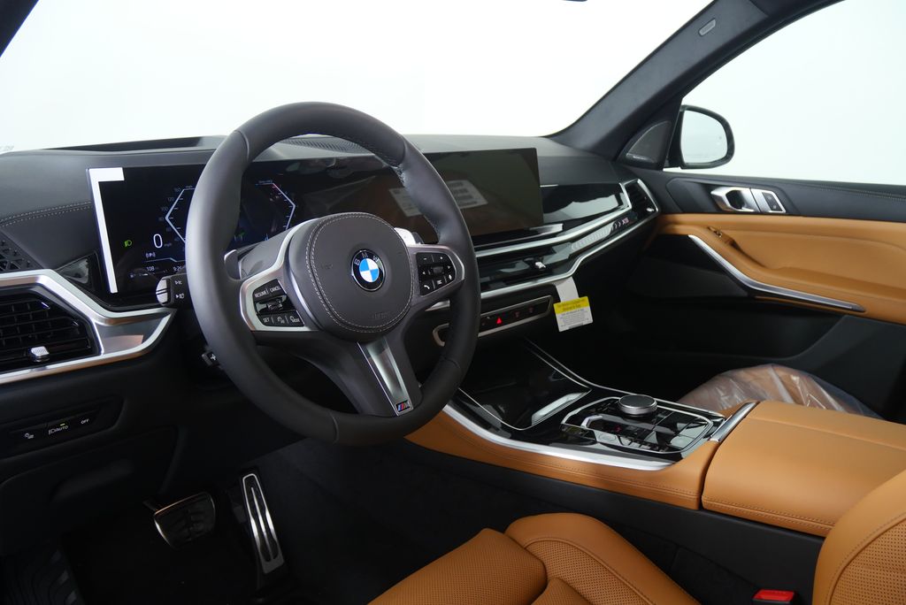 Thumbnail: 2026 BMW X5 - 12