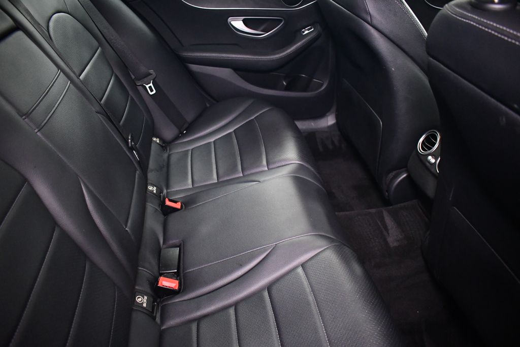 Thumbnail: 2017 Mercedes-Benz C-Class - 32