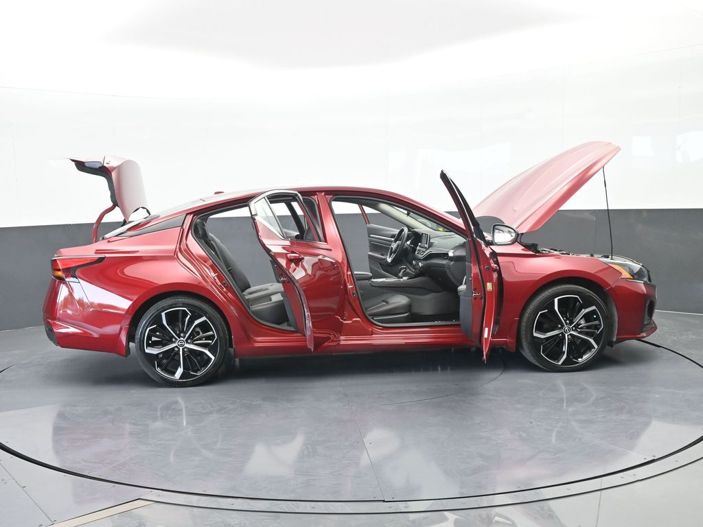 Used 2024 Scarlet Ember Nissan 2.5 SR image 71