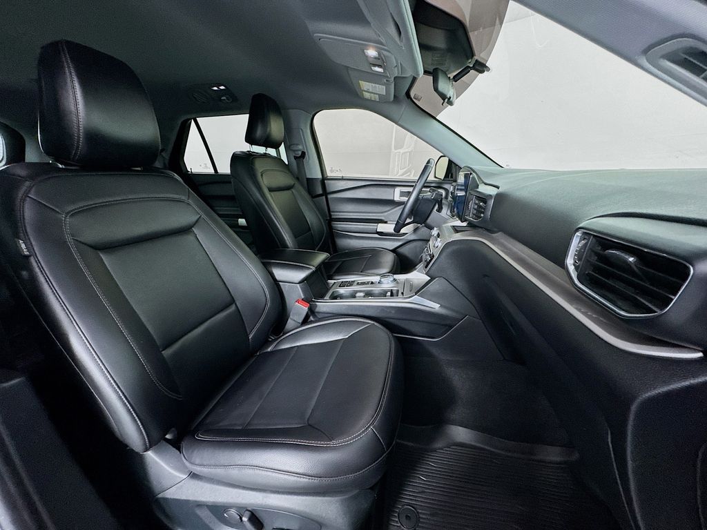 Used Car 2021 Ford Explorer  Xlt For Sale Under $25,000 In Austin, Texas