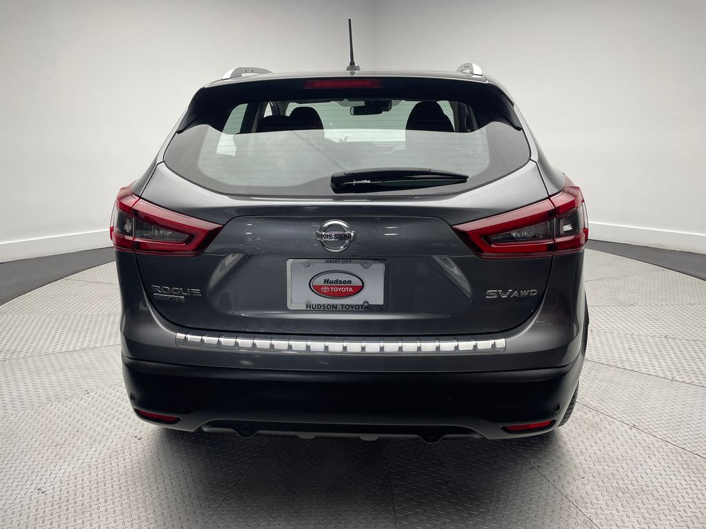 Thumbnail: 2022 Nissan Rogue Sport - 6