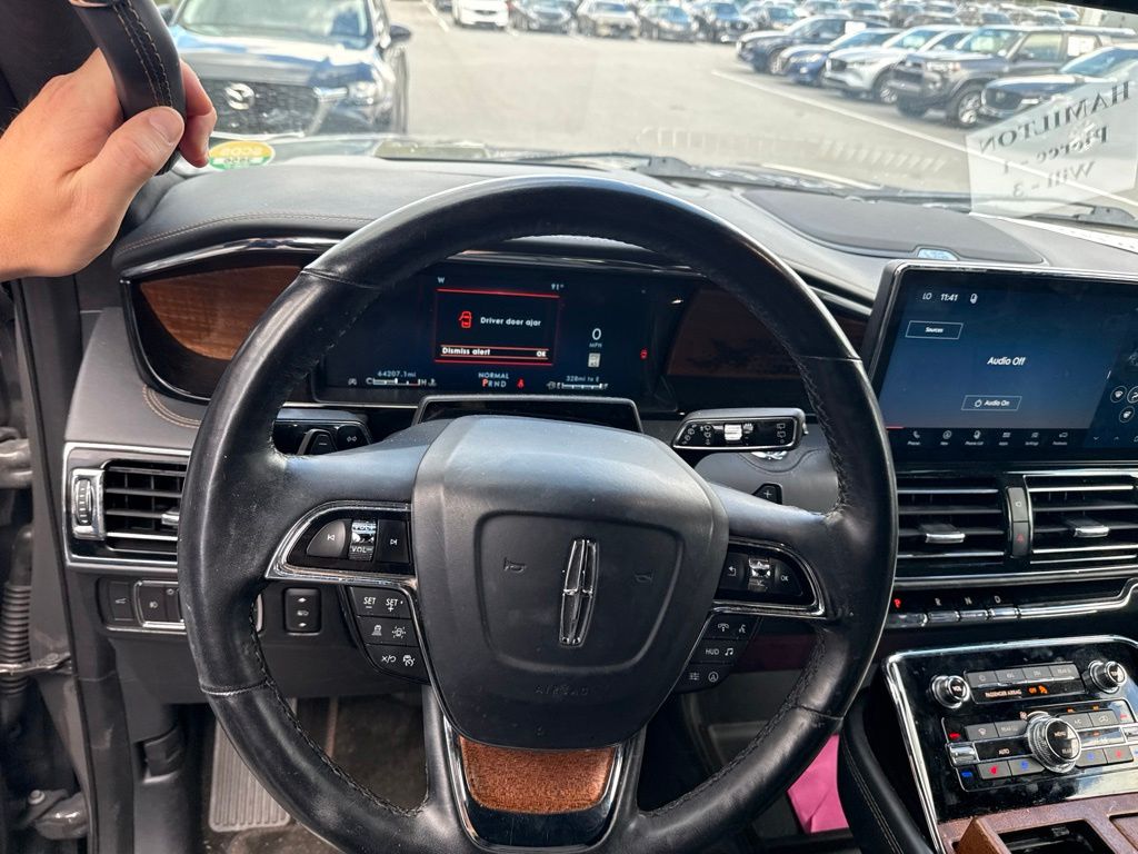 2022 Lincoln Navigator Black Label
