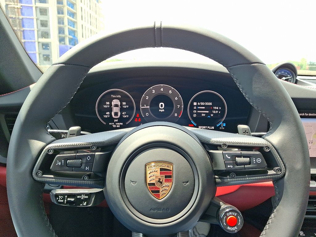 Thumbnail: 2025 Porsche 911 - 18