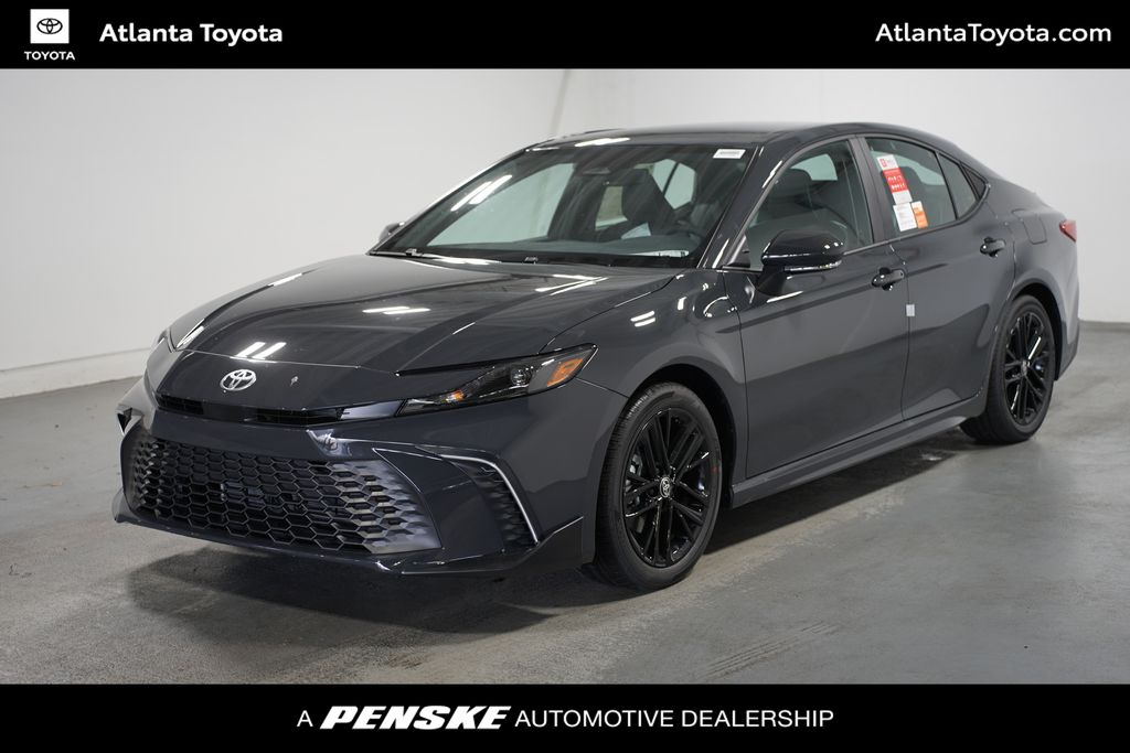 2025 Toyota Camry SE Hero Image