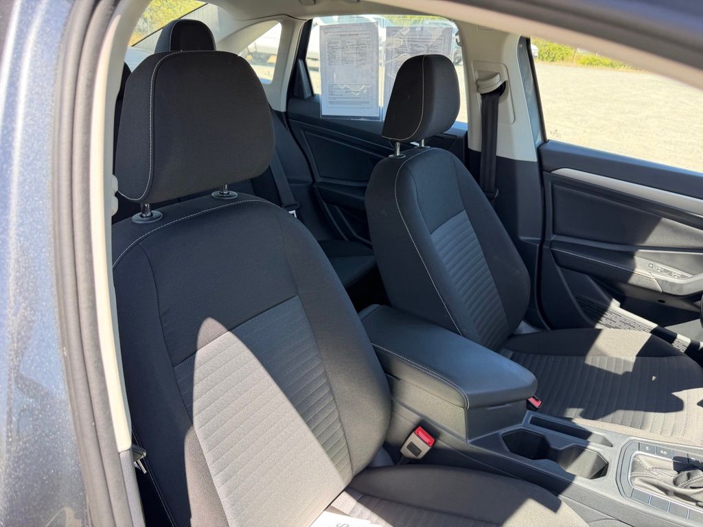 Used 2024 Volkswagen Jetta Sedan