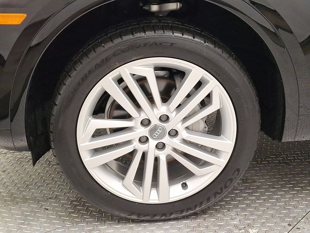 Thumbnail: 2020 Audi Q5 - 8