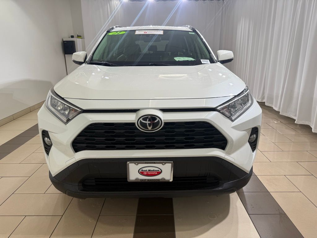 2021 Toyota RAV4 XLE Premium 9