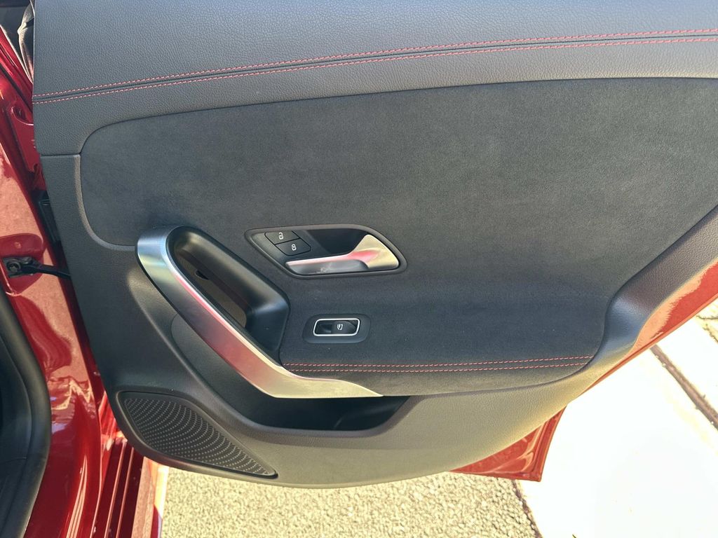 Thumbnail: 2022 Mercedes-Benz CLA - 22