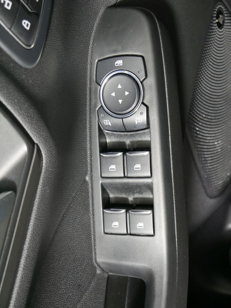 Thumbnail: 2023 Ford Escape - 28