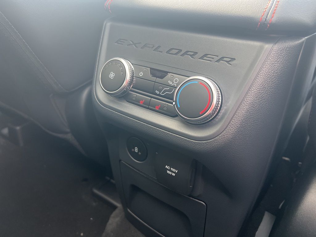 2025 Ford Explorer