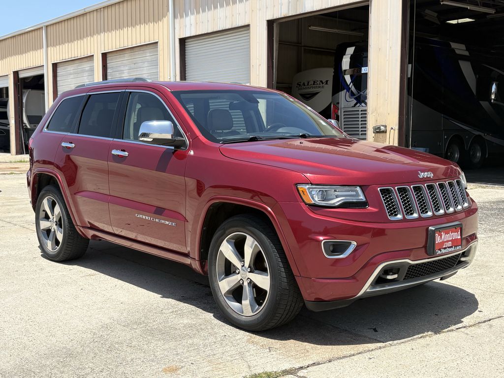 2015 Jeep Grand Cherokee Overland Red at Ultimate Motorsports