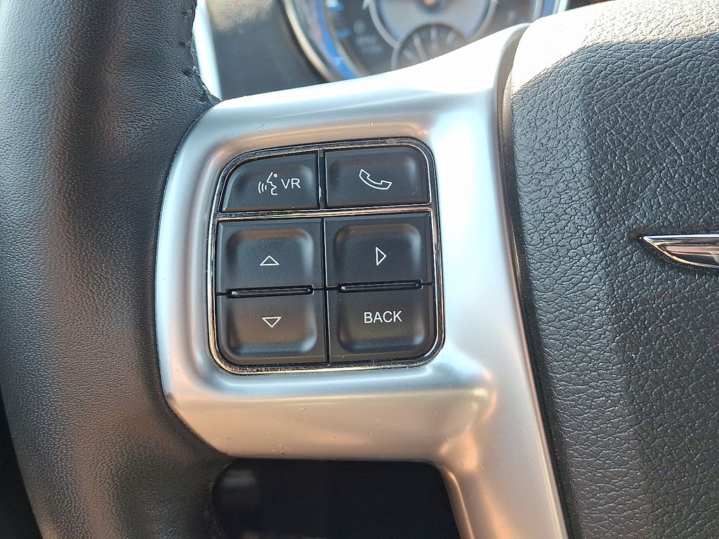 Thumbnail: 2012 Chrysler 300 - 21
