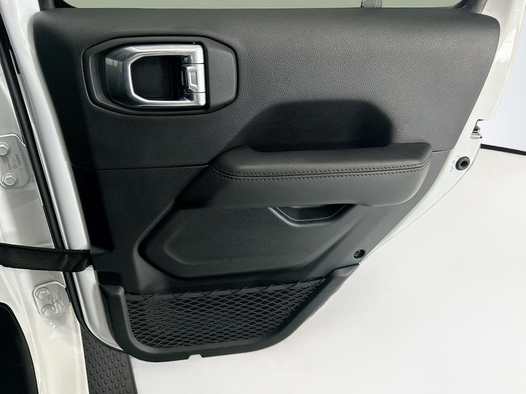 Thumbnail: 2021 Jeep Wrangler - 26