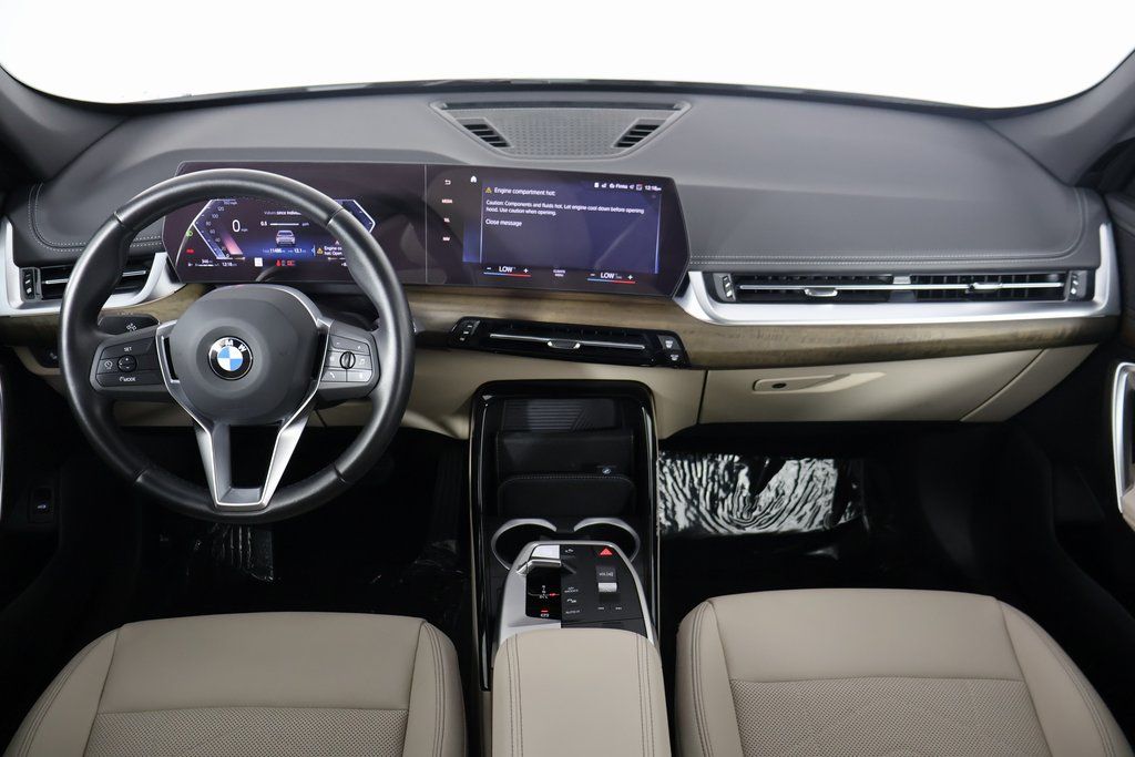 Thumbnail: 2023 BMW X1 - 8
