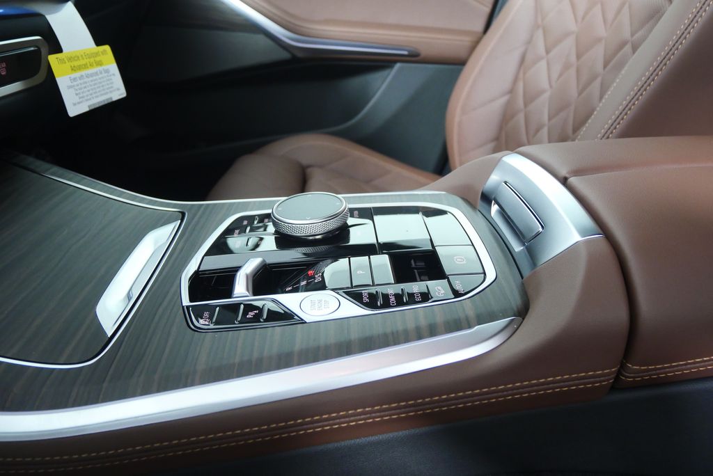 Thumbnail: 2026 BMW X5 - 22