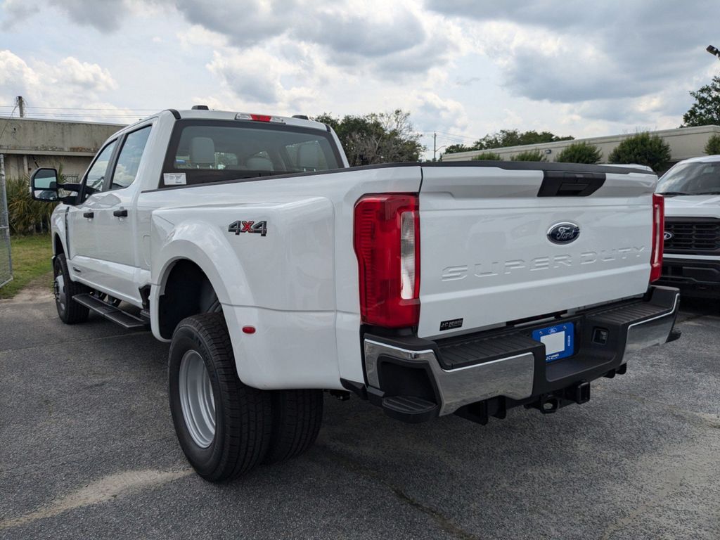 2025 Ford F-350 Super Duty XL