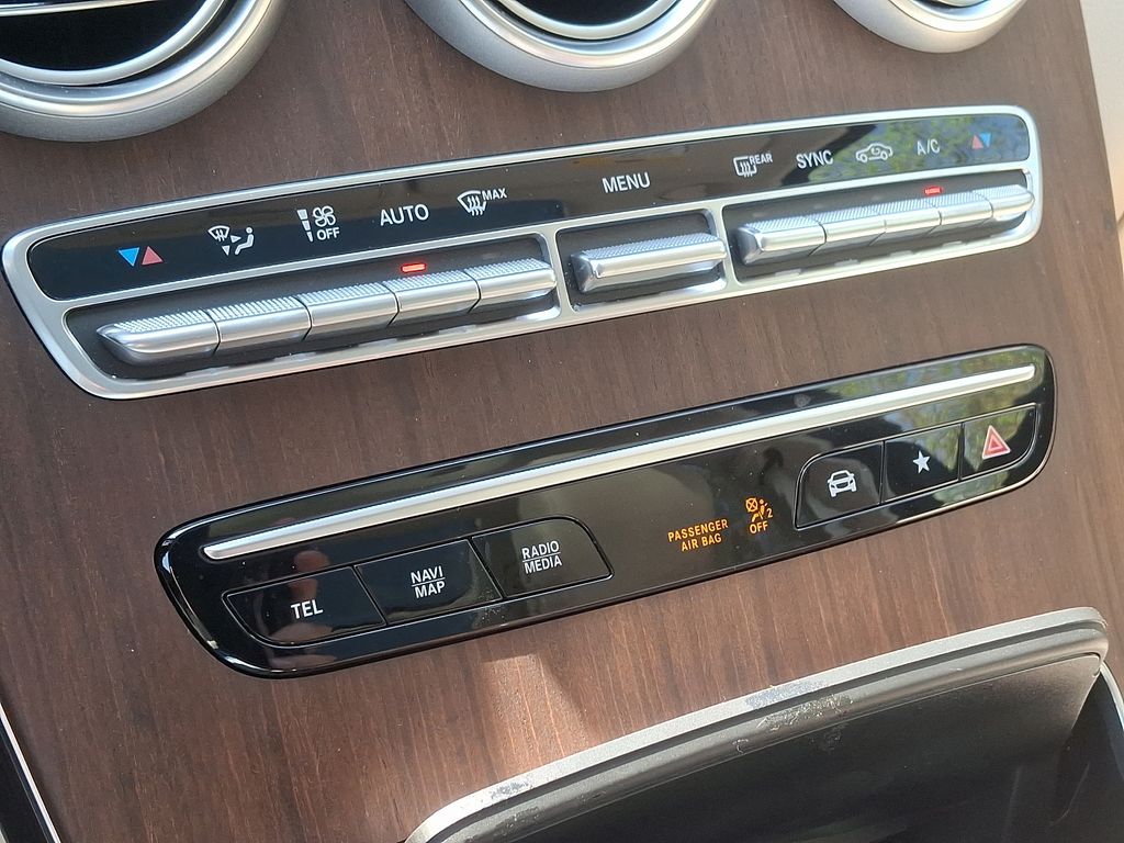 2021 Mercedes-Benz GLC 300 16