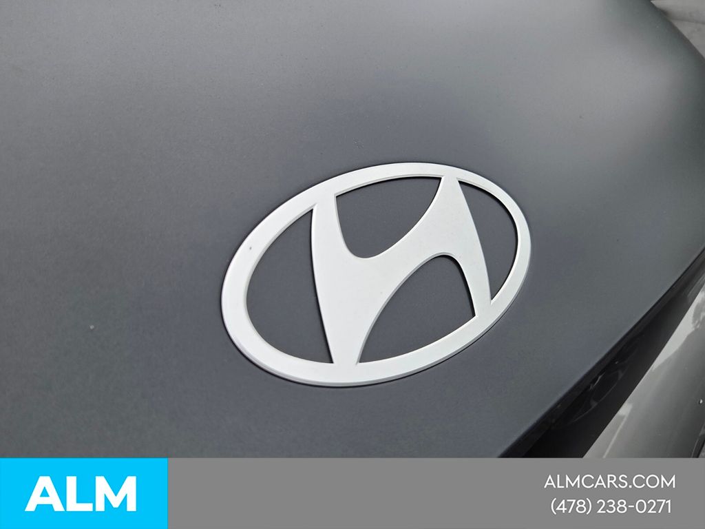 Used 2025 Gray Hyundai Limited image 19