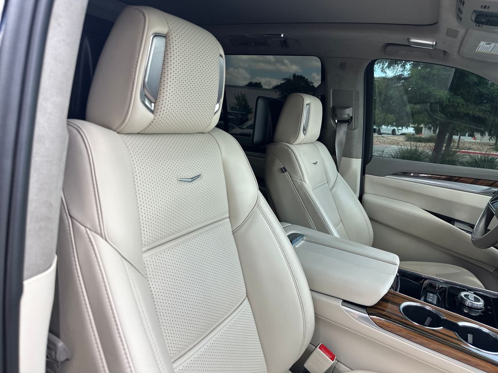 Used 2025 Black Cadillac Premium Luxury Platinum image 40