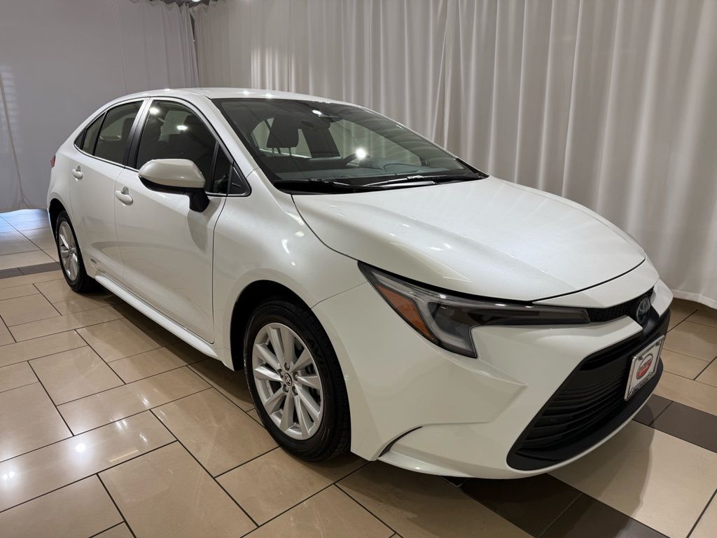 Thumbnail: 2025 Toyota Corolla - 7