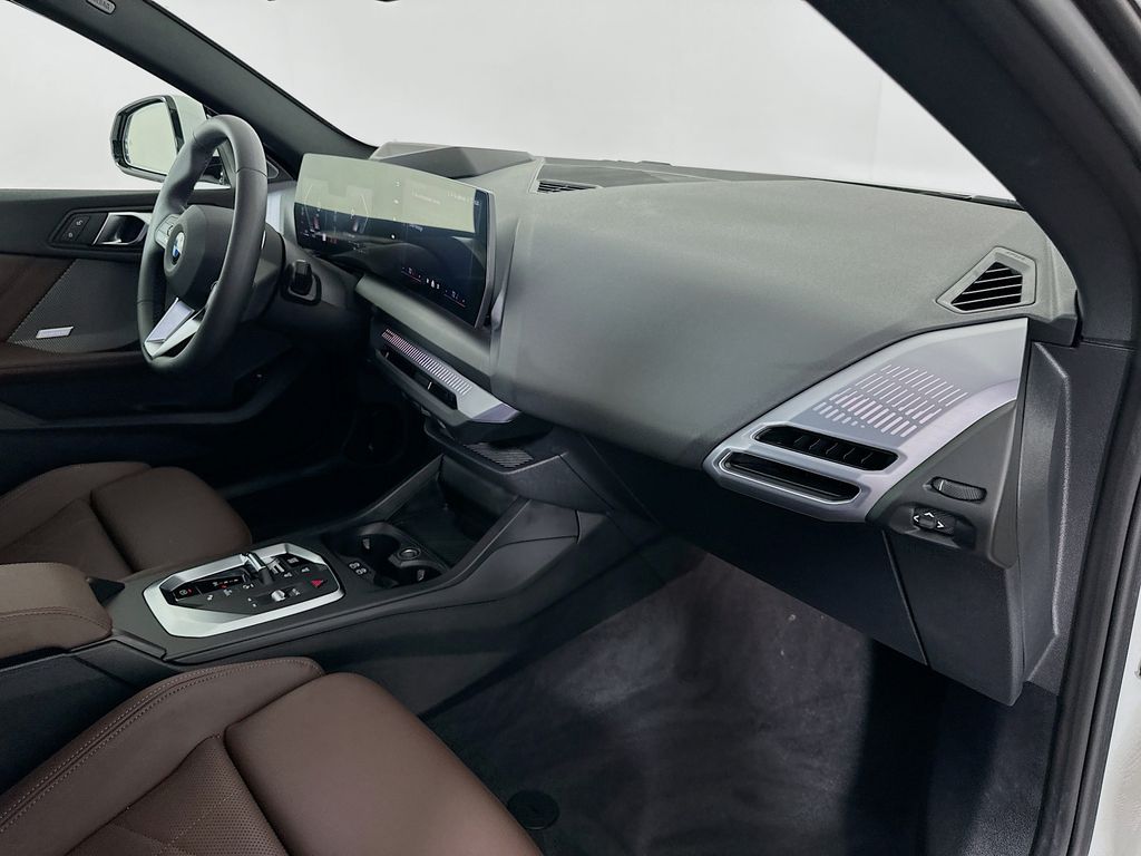 Thumbnail: 2025 BMW 2 Series - 28