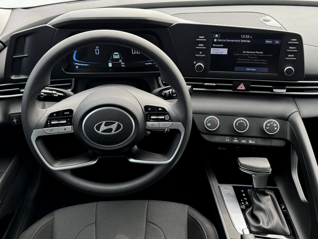Thumbnail: 2025 Hyundai Elantra - 17