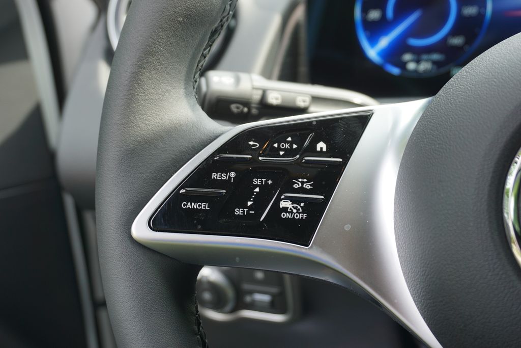 2025 Mercedes-Benz EQB 250+ 25