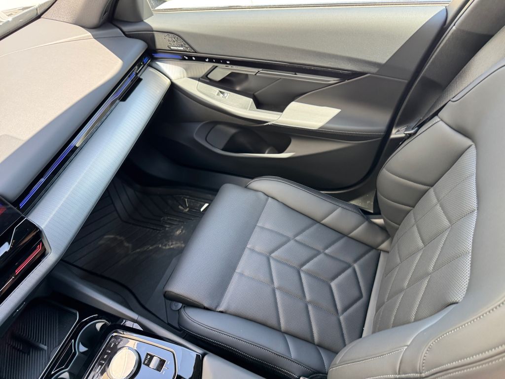 Used 2025 Black BMW 530i xDrive image 20