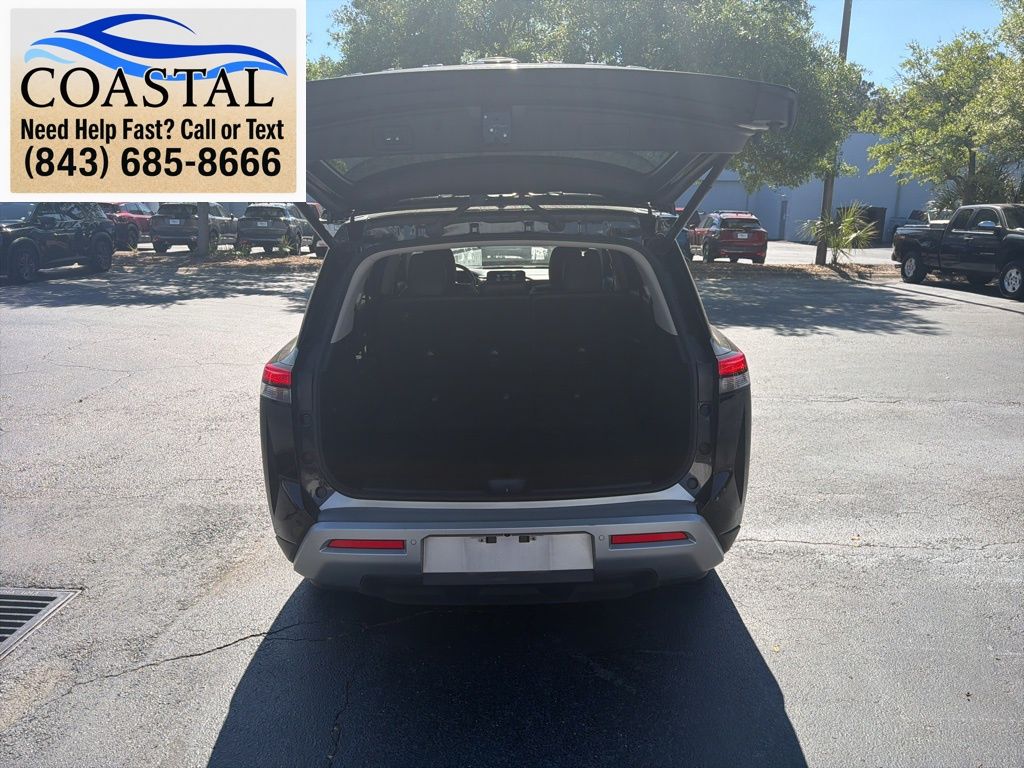 2025 Nissan Pathfinder SL Black at Lugoff Nissan