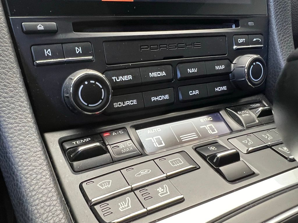 Thumbnail: 2018 Porsche 718 Cayman - 13