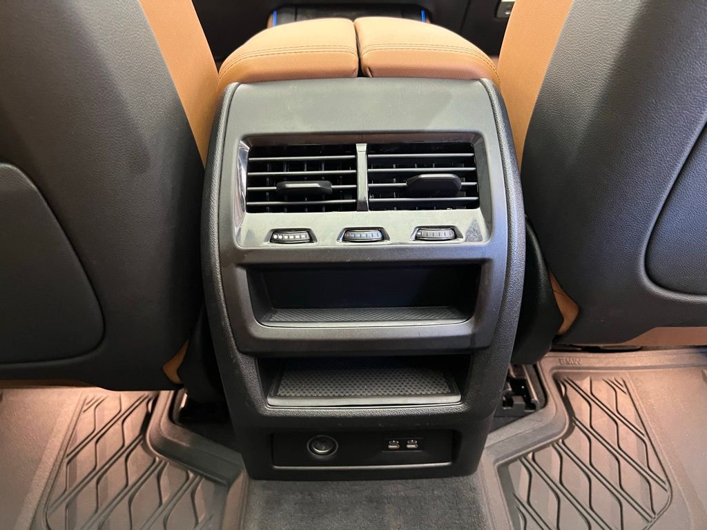 Thumbnail: 2024 BMW X5 - 9