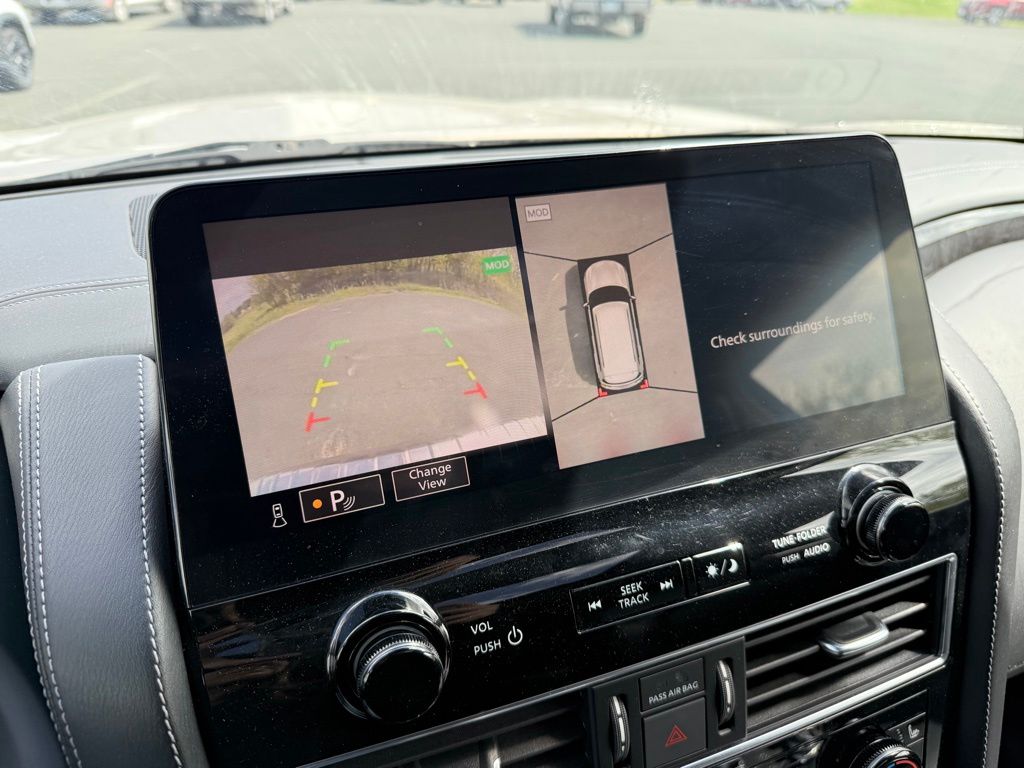 2023 INFINITI QX80