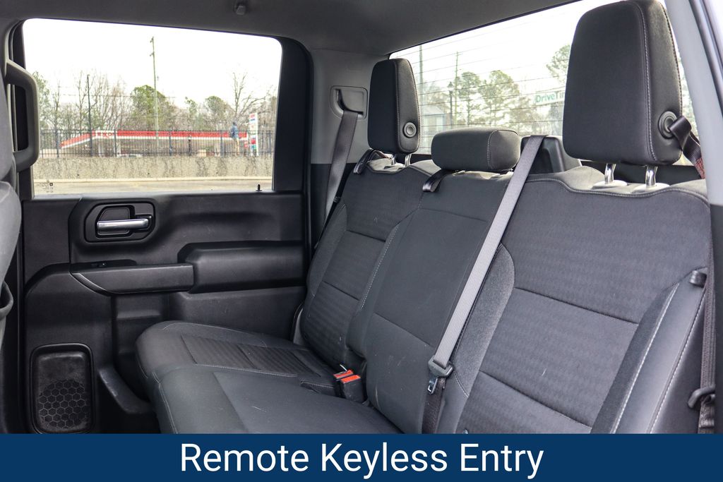 ChevroletSilverado 2500HD12