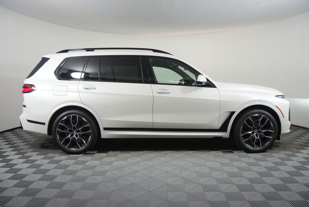 Thumbnail: 2026 BMW X7 - 2
