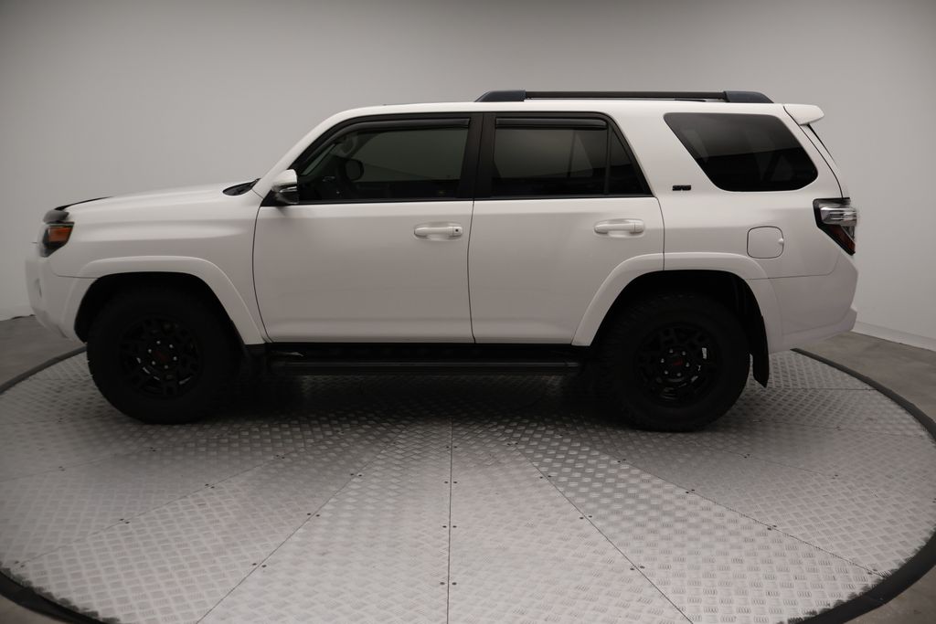 Thumbnail: 2019 Toyota 4Runner - 12
